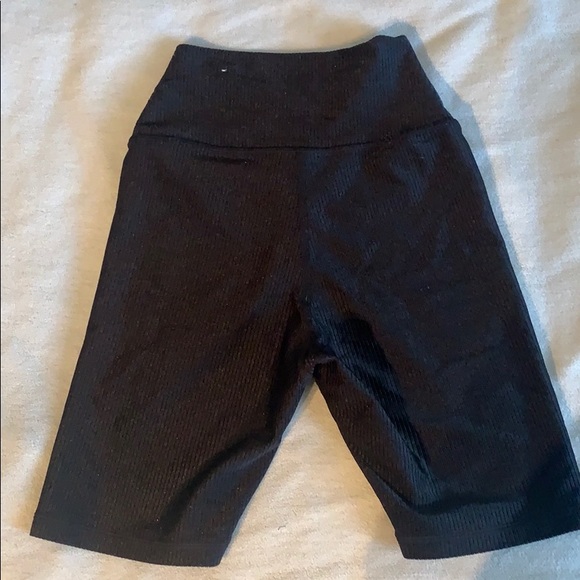 7 inch inseam Black biker shorts - Picture 2 of 3